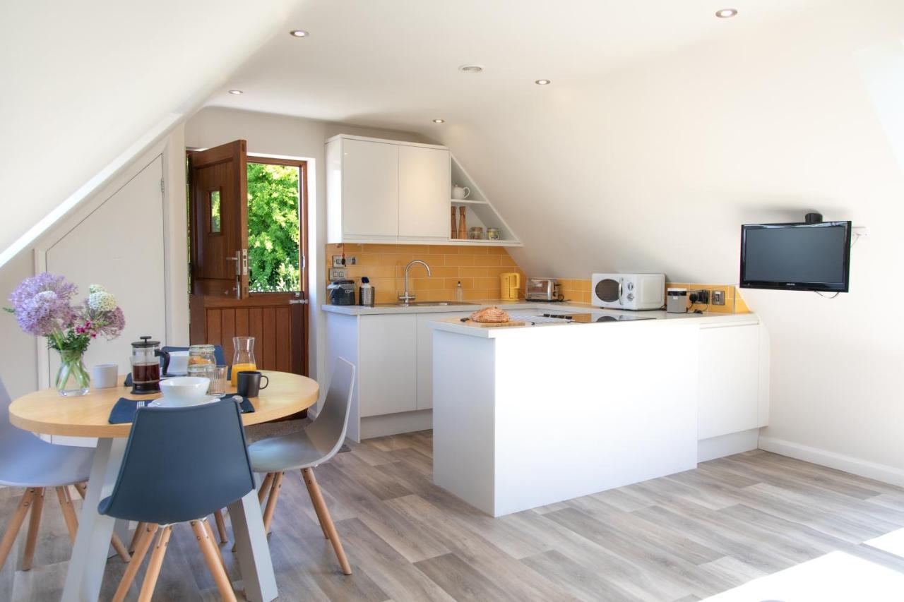 The Roost - A Bird'S Eye View In The Countryside Apartment Cullompton Bagian luar foto