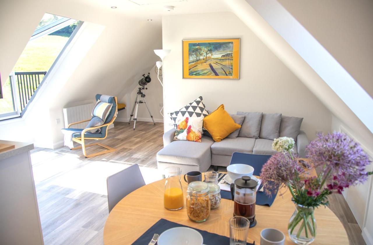The Roost - A Bird'S Eye View In The Countryside Apartment Cullompton Bagian luar foto